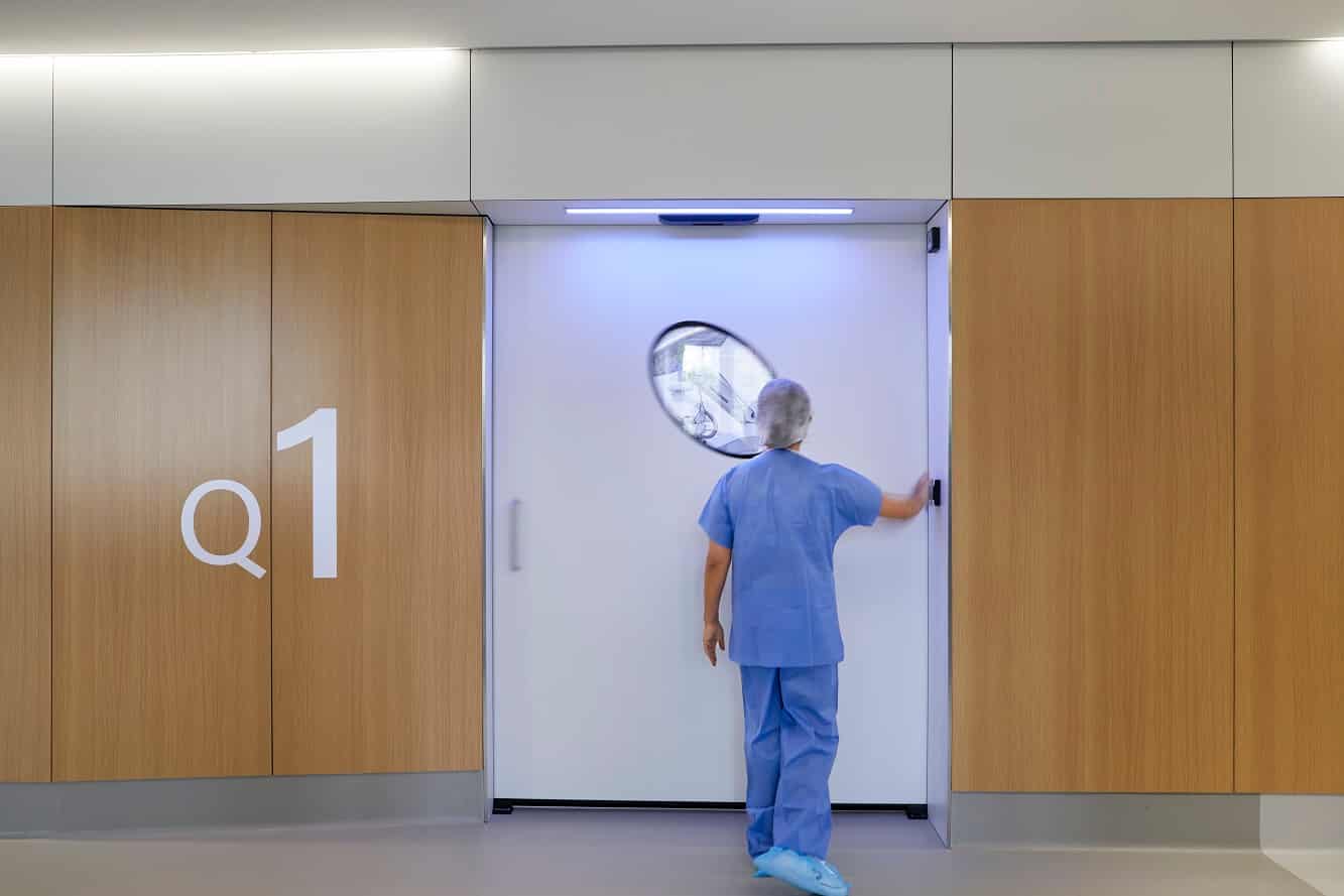 puerta automatica quirofano sector sanitario manusa automatic door hospital