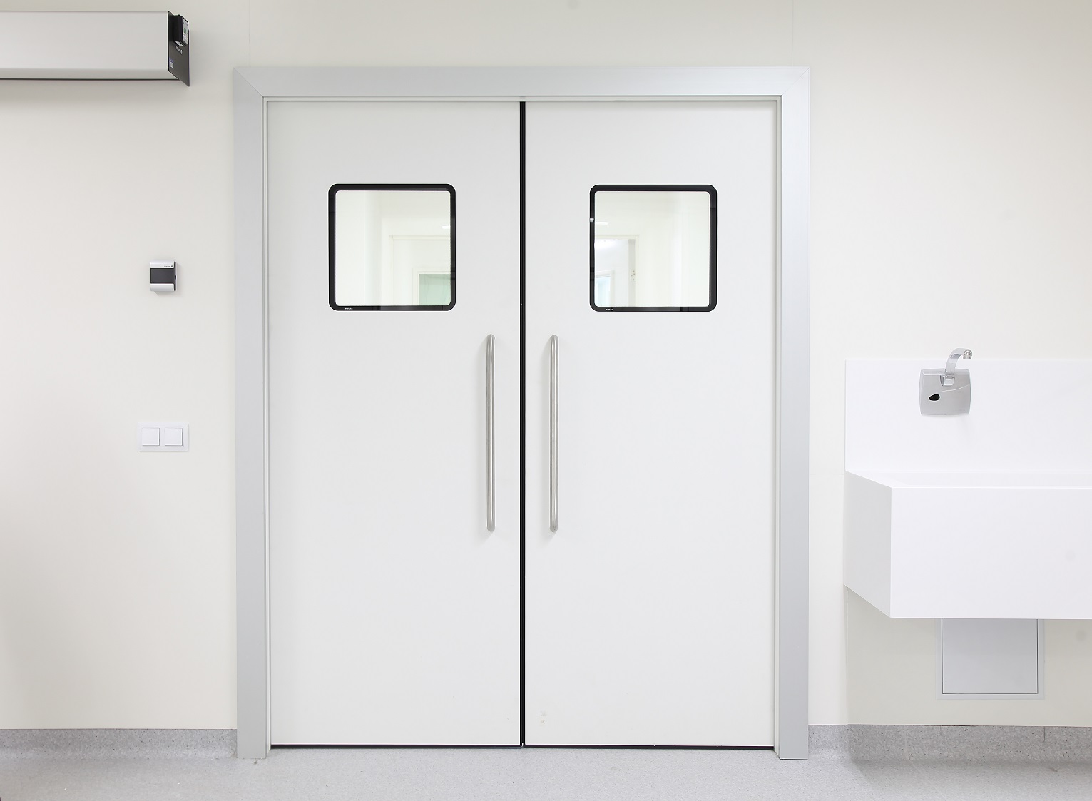puertas automaticas hermeticas sectores farmaceutico cosmetico