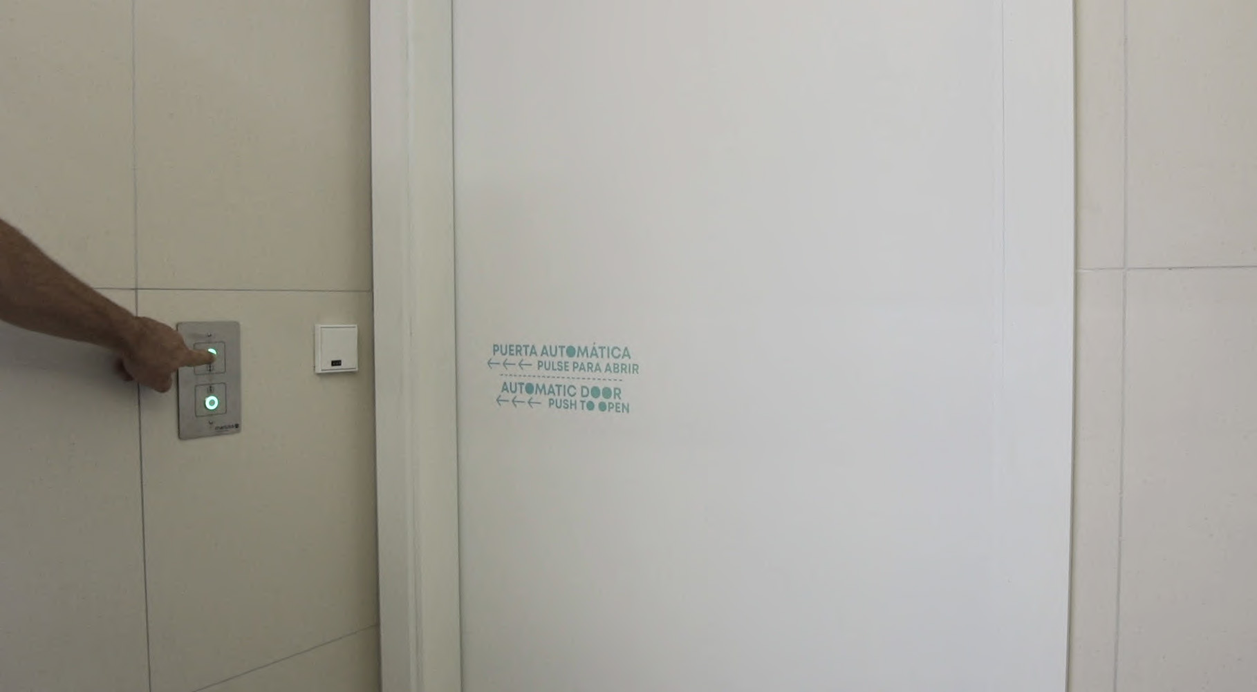 Sistema de acceso para baños