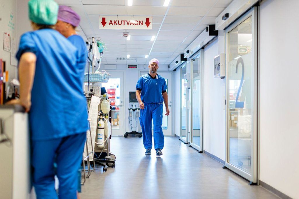 automatic doors goteborg sweeden Spine Center Gothenburg