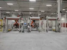 Puerta rápida zona robots automatizados