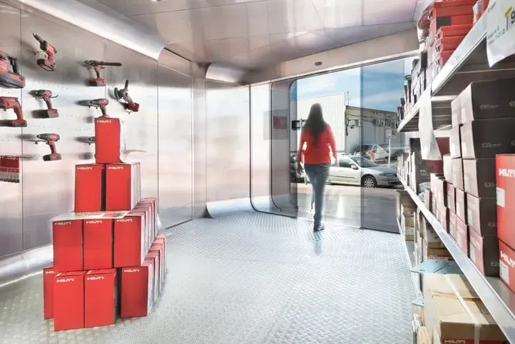 Porta de Vidro Exterior: guia completo para encontrar a solução ideal para o seu projeto