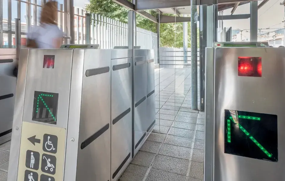 Las validadoras en los accesos para transportes 