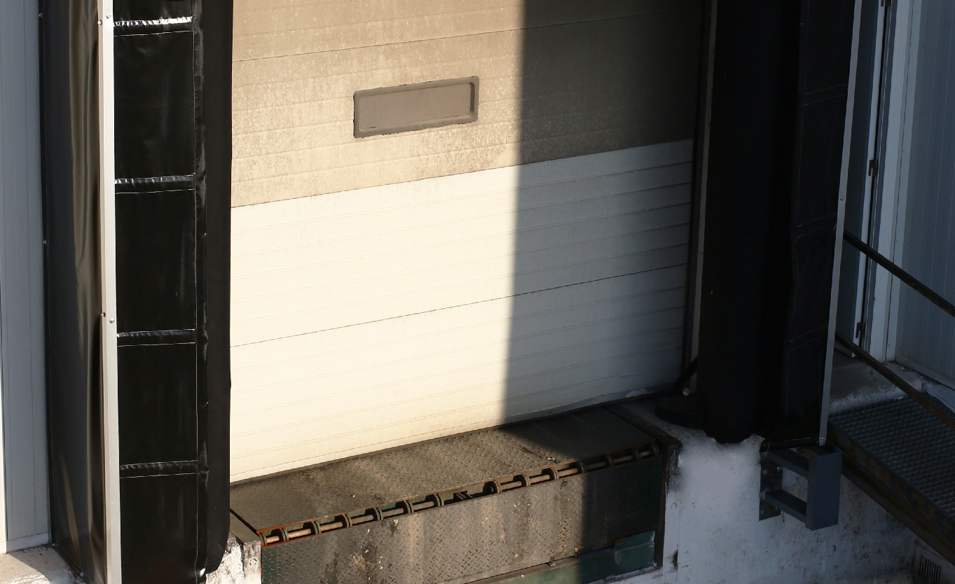 Accesorio para abrigo hinchado de muelle de carga