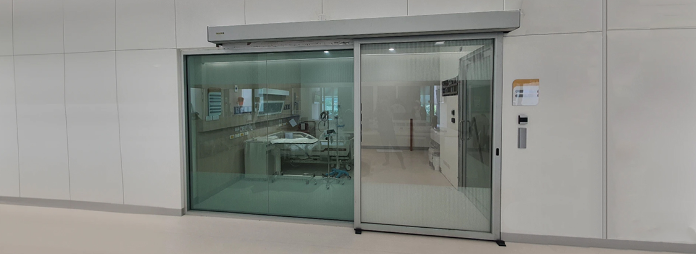 Sri Sawan Hospital Thailand automatic door