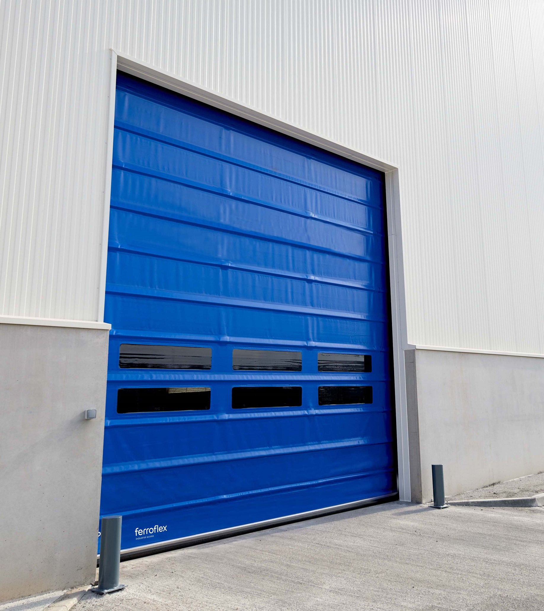 lector tarjetas puertas rapidas seguridad edificios industriales