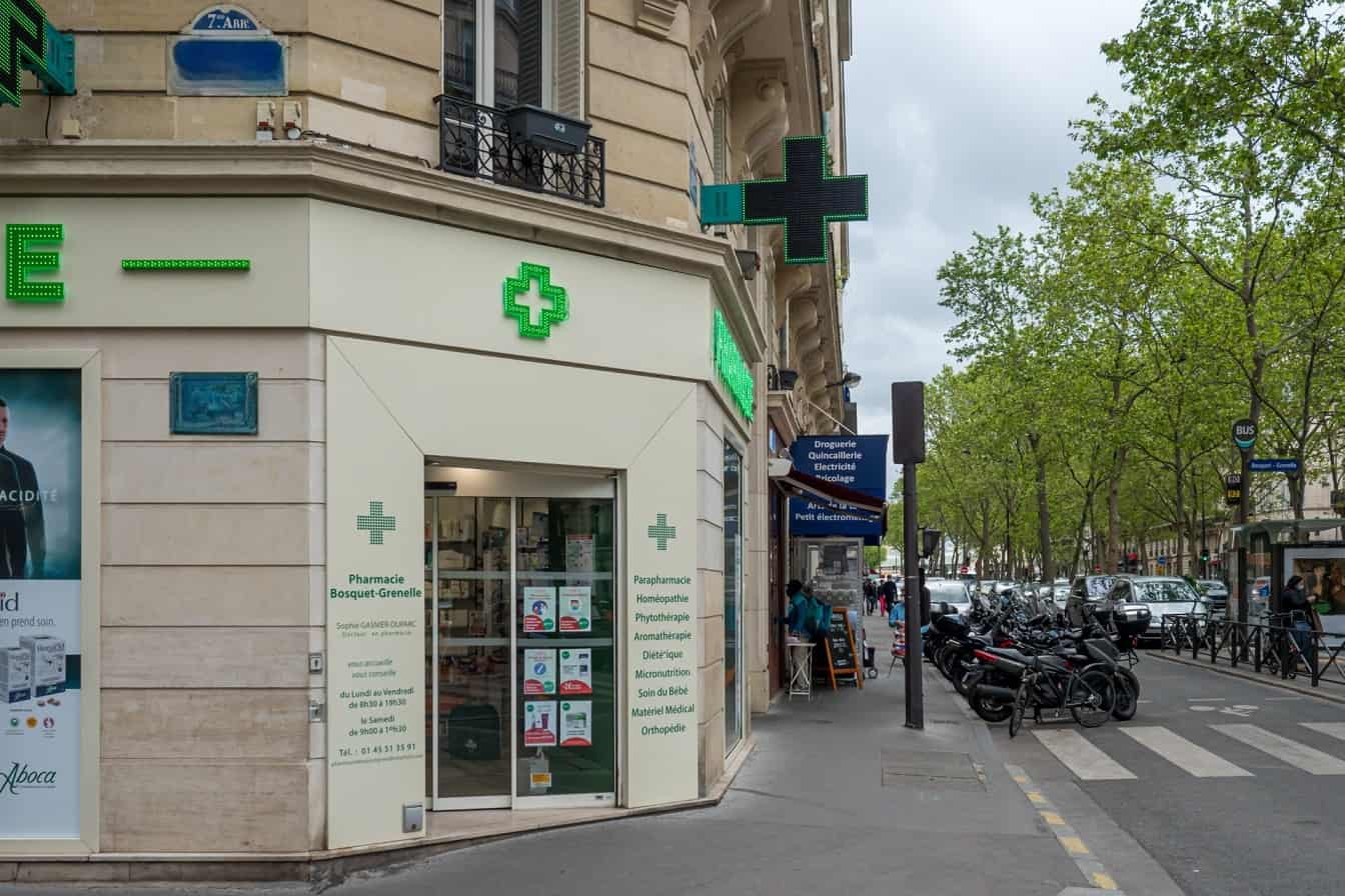 pharmacie france portes automatiques