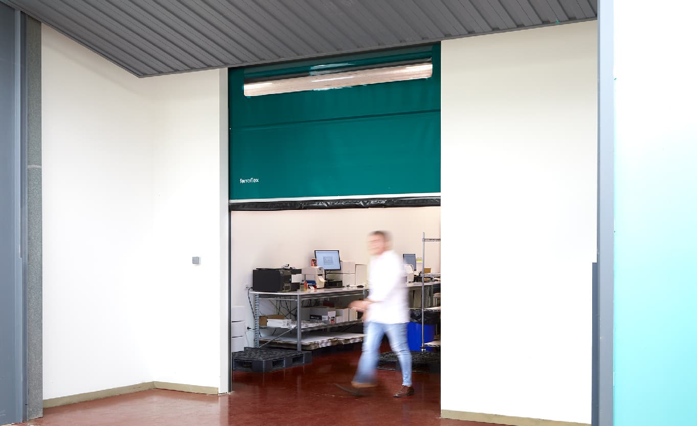 Porta rápida de enrolar de alumínio reforçado